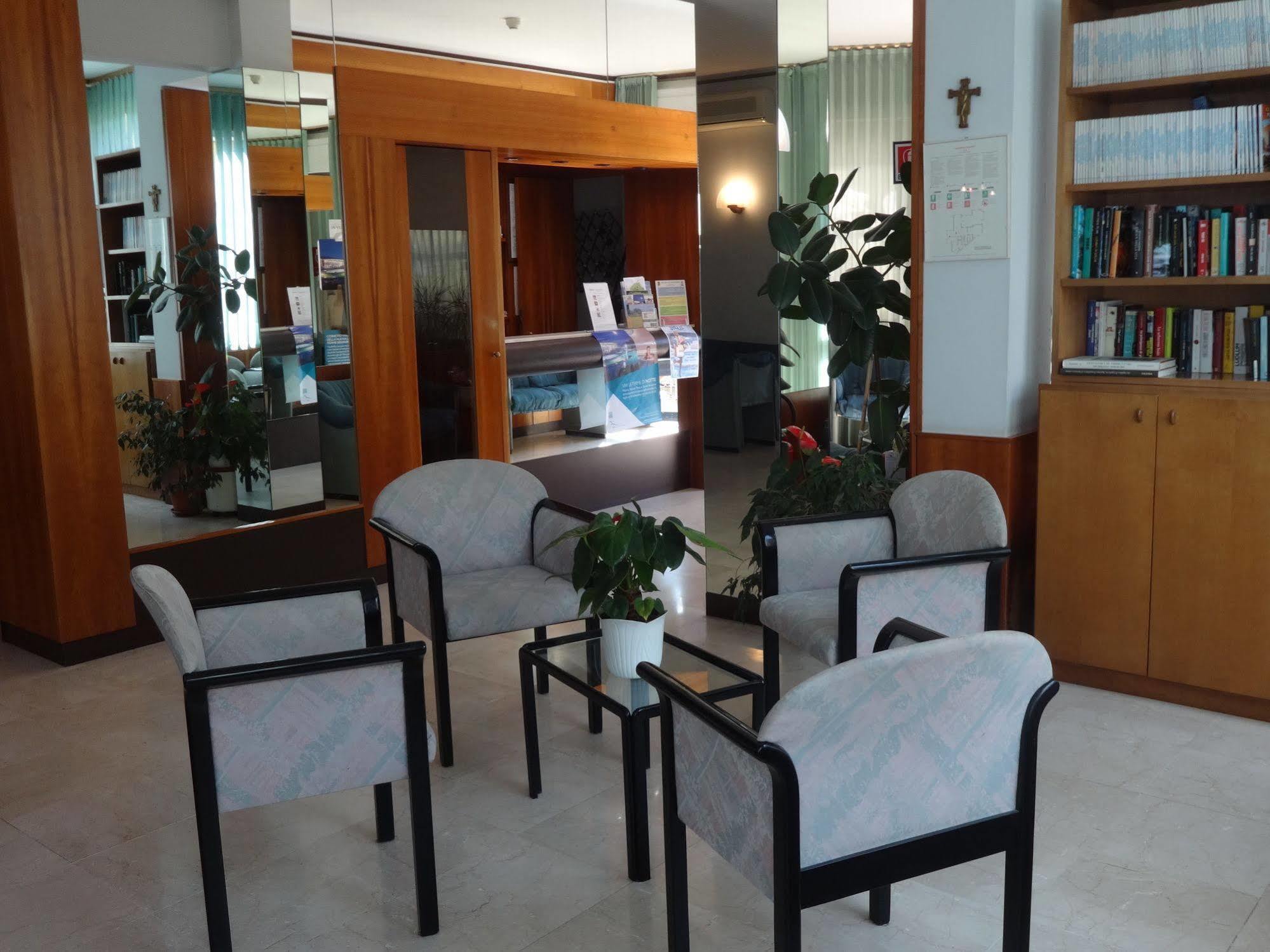Hotel Saturno 3*